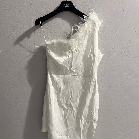 Altar’d State White One Shoulder Feather Trim Mini Dress M - Picture 5 of 10